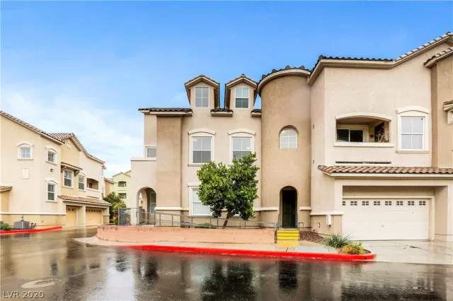 MLS: 2162554 Condo For Sale