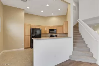 Photo #5: 2162554 Listing 