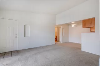 Photo #5: 2162559 Listing 