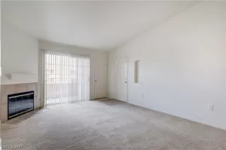 Photo #6: 2162559 Listing 