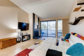 Photo #2: 2162566 Listing