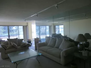 Photo #5: 2162615 Listing 