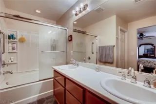 Photo #6: 2162681 Listing 