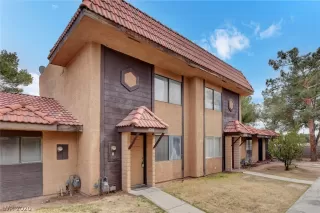 Photo #1: 2162684 Listing