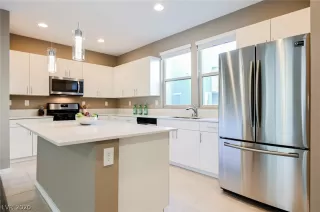 Photo #1: 2162714 Listing 