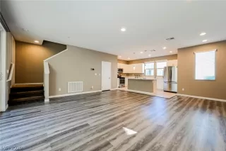 Photo #5: 2162714 Listing 