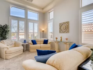 Photo #5: 2162715 Listing 