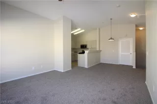 Photo #3: 2162805 Listing 