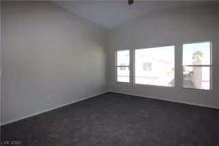 Photo #4: 2162805 Listing 