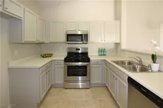 Photo #6: 2162805 Listing 