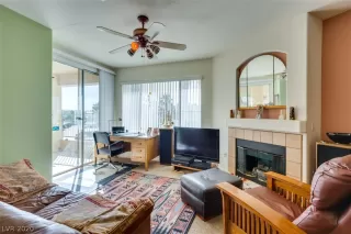 Photo #6: 2162844 Listing