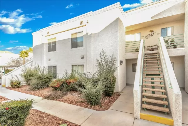 MLS: 2162851 Condo For Sale