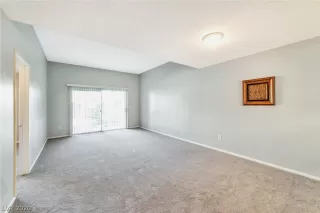 Photo #3: 2162851 Listing