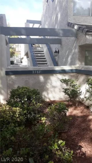 Photo #4: 2162859 Listing