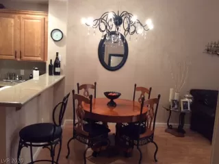 Photo #6: 2162897 Listing