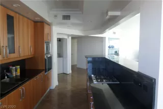 Photo #4: 2162945 Listing 