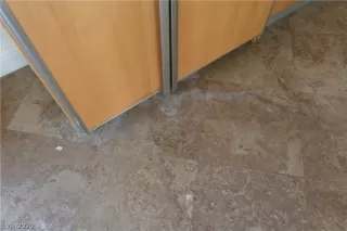 Photo #6: 2162945 Listing 