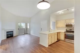 Photo #2: 2162956 Listing 