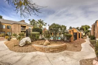 Photo #2: 2162970 Listing