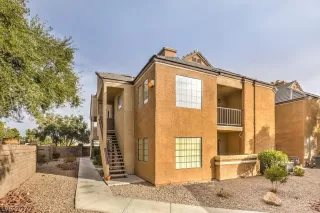 Photo #5: 2162970 Listing