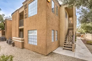 Photo #6: 2162970 Listing