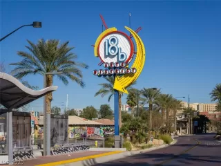 Photo #2: 2163045 Listing