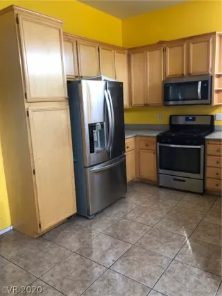 Photo #2: 2163046 Listing