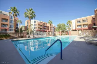 Photo #3: 2163062 Listing