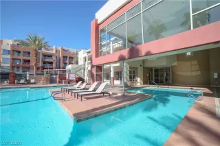 Photo #4: 2163062 Listing