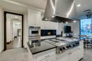 Photo #5: 2163146 Listing