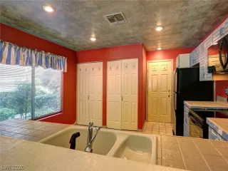 Photo #6: 2163154 Listing 