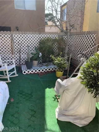 Photo #2: 2163257 Listing