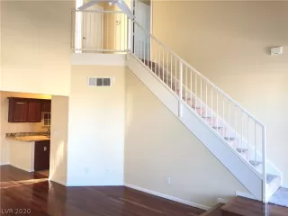 Photo #2: 2163281 Listing