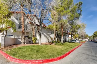 Photo #2: 2163282 Listing