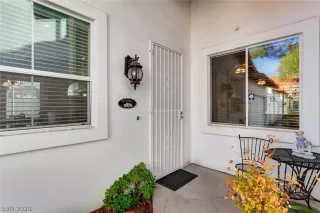 Photo #5: 2163282 Listing