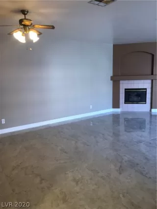 Photo #5: 2163306 Listing