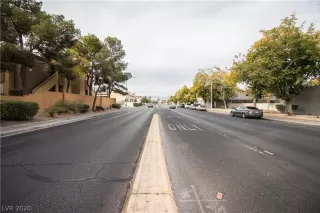 Photo #3: 2163318 Listing 