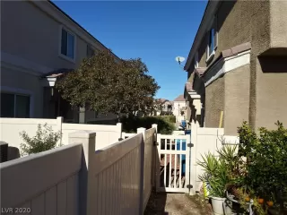 Photo #6: 2163339 Listing