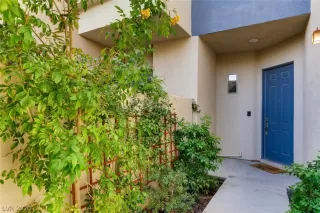 Photo #2: 2163358 Listing