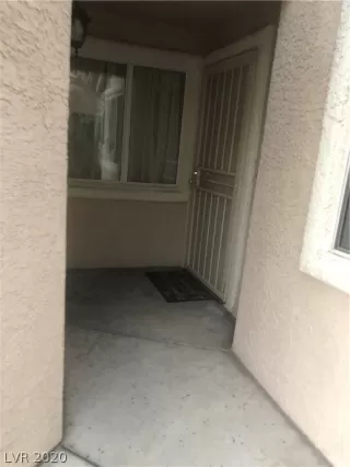 Photo #2: 2163368 Listing