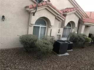 Photo #4: 2163368 Listing