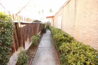 Photo #1: 2163446 Listing 