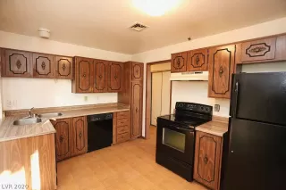 Photo #6: 2163446 Listing 