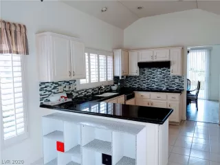 Photo #6: 2163524 Listing 