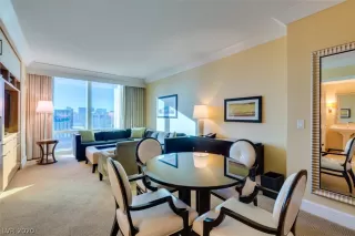 Photo #4: 2163528 Listing