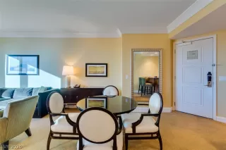 Photo #5: 2163528 Listing