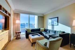 Photo #6: 2163528 Listing