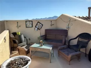 Photo #1: 2163529 Listing