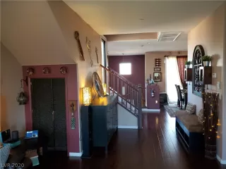 Photo #6: 2163529 Listing