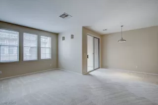 Photo #3: 2163646 Listing